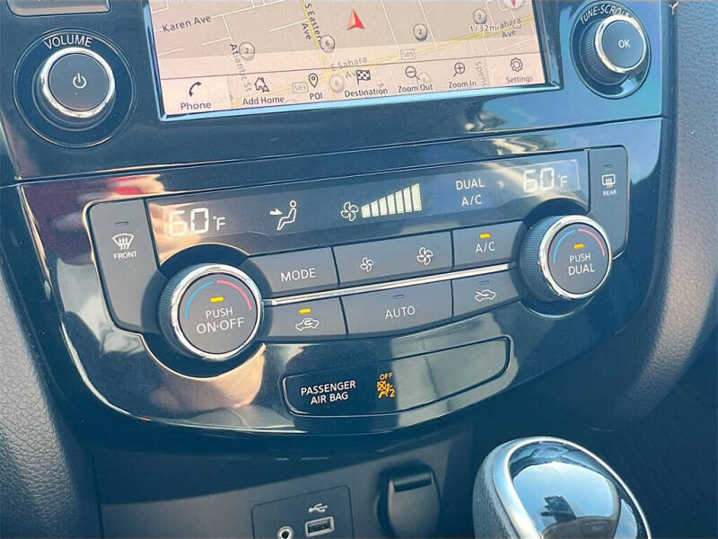 2022 Nissan Rogue Sport SL