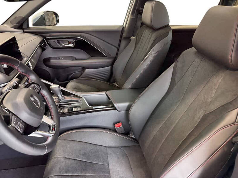 2025 Acura ADX w/A-SPEC