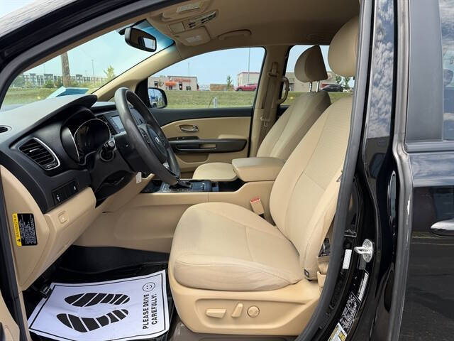 2017 Kia Sedona LX