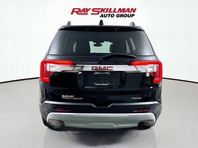 2023 GMC Acadia SLT