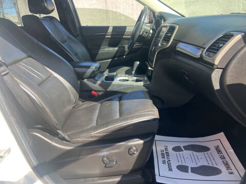 2012 Jeep Grand Cherokee Laredo X