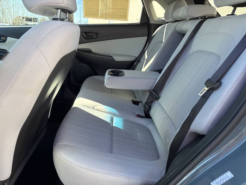 2022 Hyundai Kona SEL