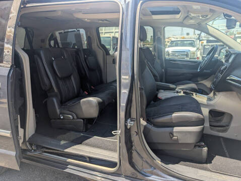 2014 Chrysler Town and Country 30th Anniversary