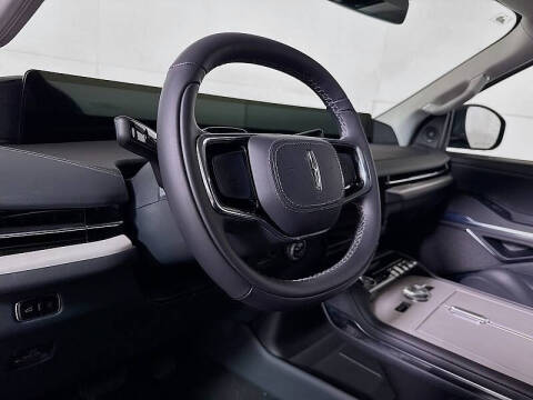 2025 Lincoln Navigator L Reserve