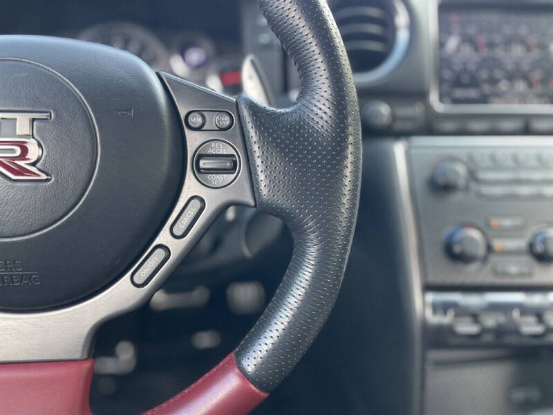 2014 Nissan GT-R Black Edition