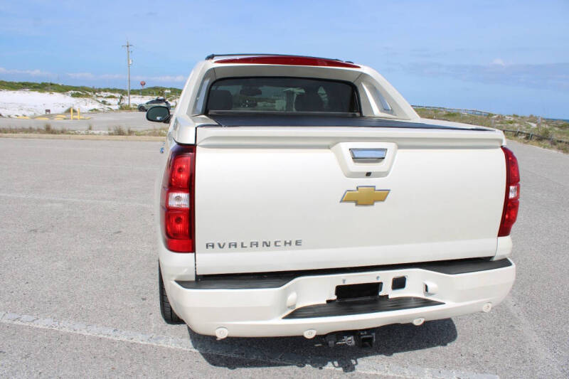 2013 Chevrolet Avalanche LTZ Black Diamond