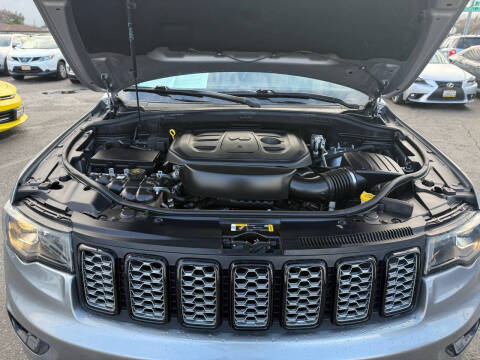 2021 Jeep Grand Cherokee Laredo X