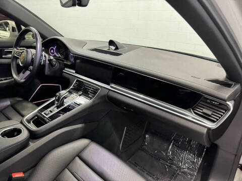 2022 Porsche Panamera 4S E-Hybrid