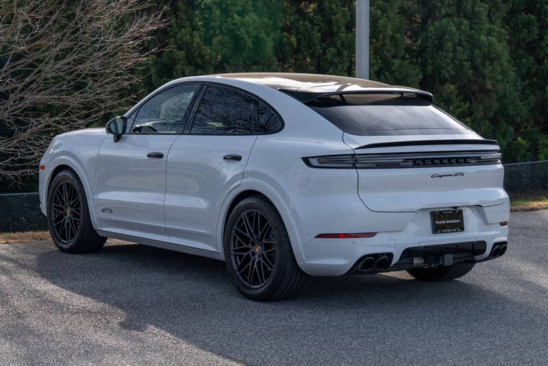 2025 Porsche Cayenne GTS Coupe