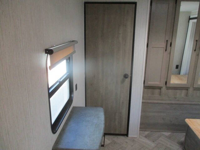 2022 Forest River Puma 32BHQS