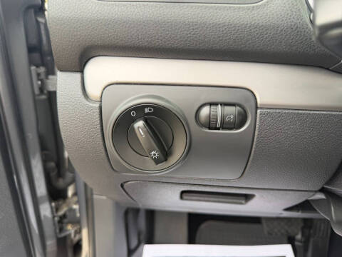 2014 Volkswagen Golf 2.5L PZEV