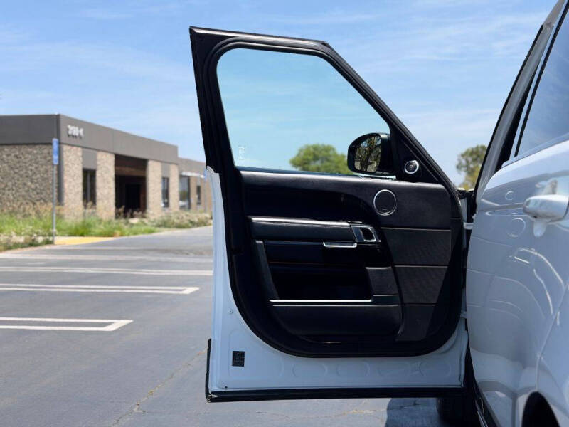 2017 Land Rover Range Rover Supercharged LWB