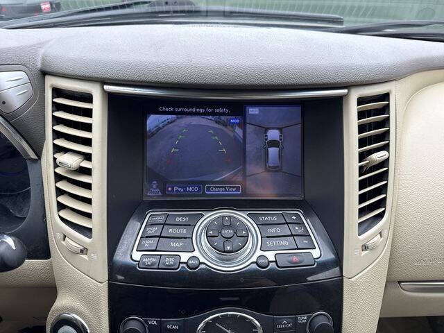 2015 Infiniti QX70