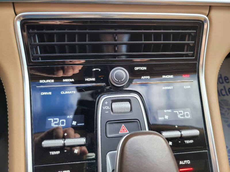 2017 Porsche Panamera Turbo