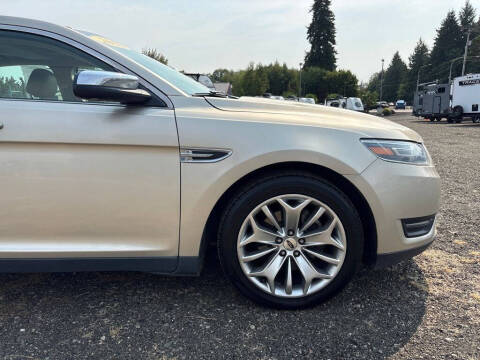 2018 Ford Taurus Limited