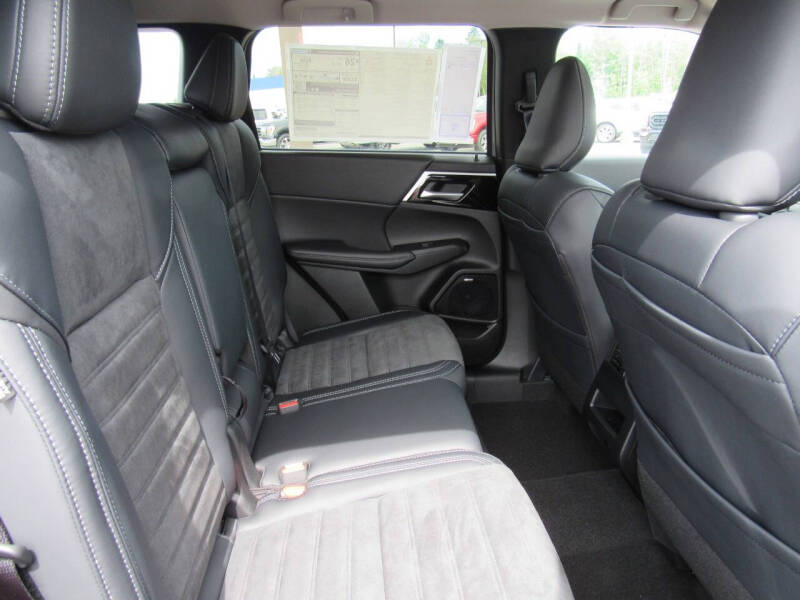 2025 Mitsubishi Outlander Trail Edition
