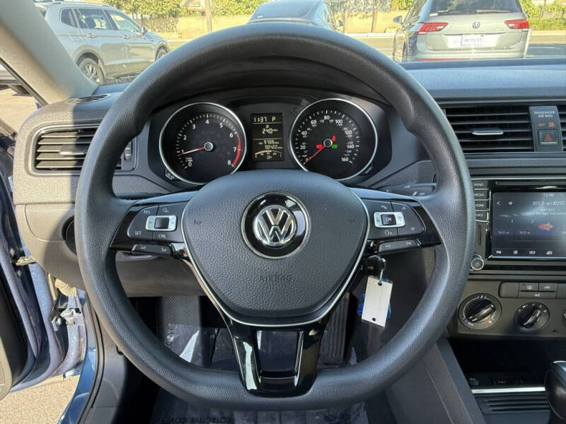 2016 Volkswagen Jetta
