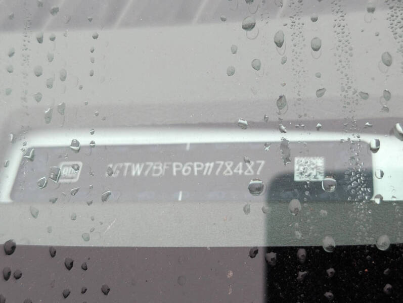 2023 GMC Savana 2500