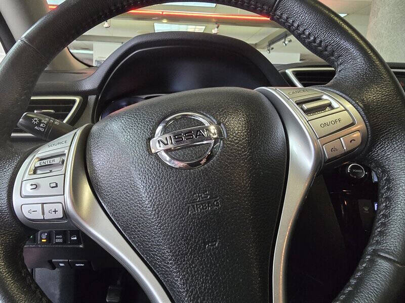 2015 Nissan Rogue SL