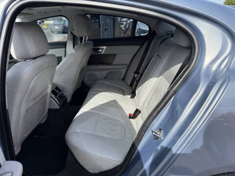 2013 Jaguar XF 3.0