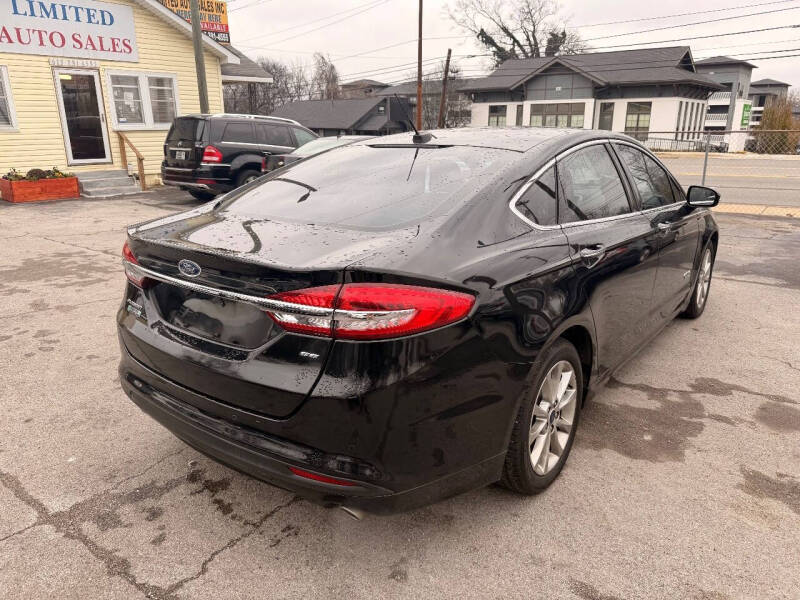 2017 Ford Fusion Energi SE Luxury