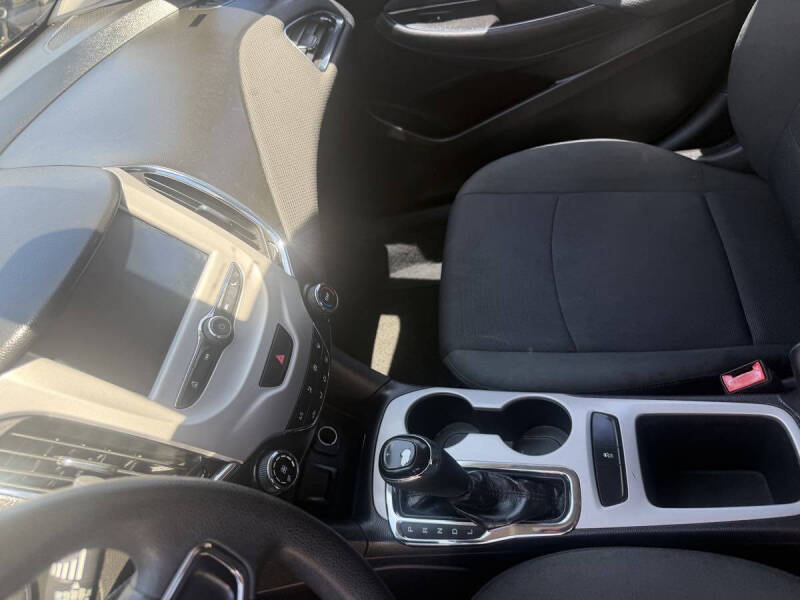 2017 Chevrolet Cruze LS Auto