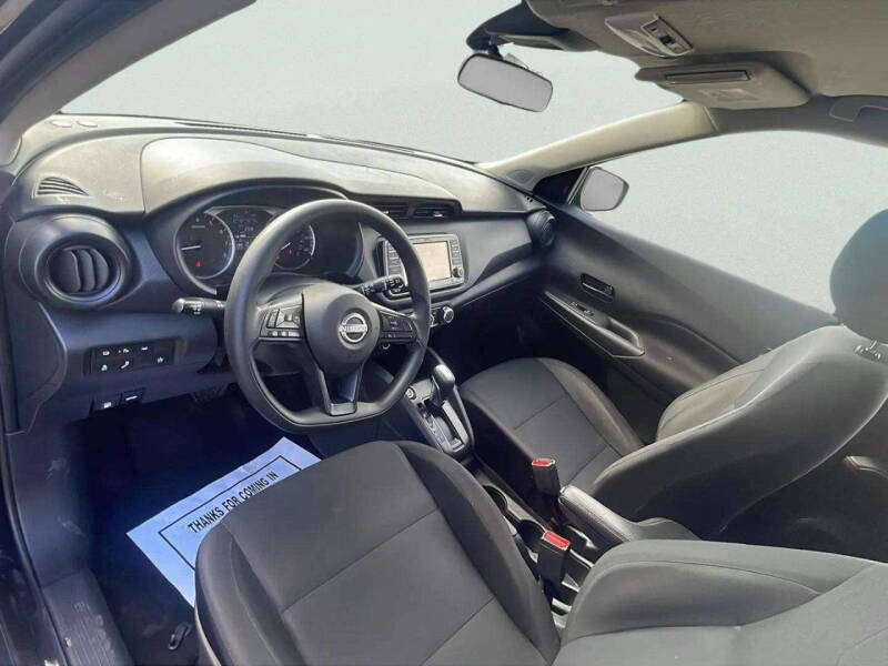 2023 Nissan Kicks S