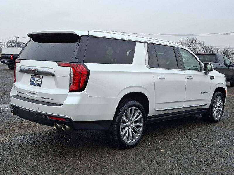 2023 GMC Yukon XL Denali