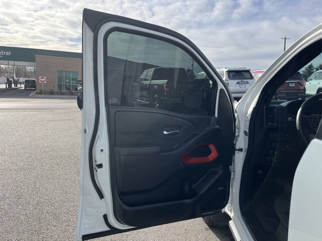 2023 Nissan Frontier PRO-4X