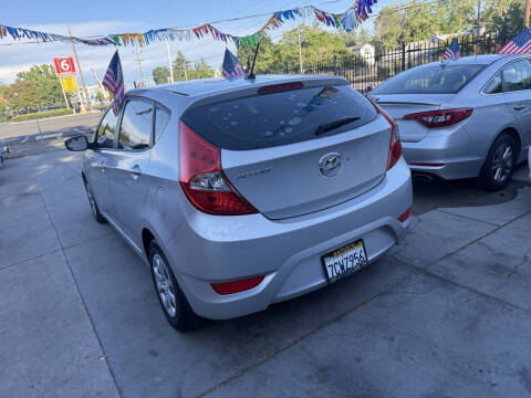 2013 Hyundai Accent GS