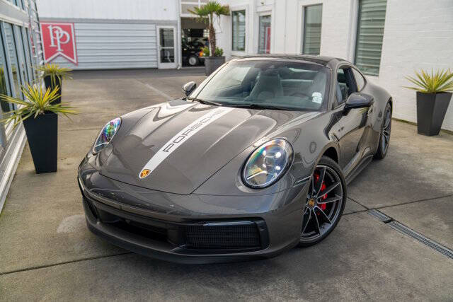 2021 Porsche 911 3