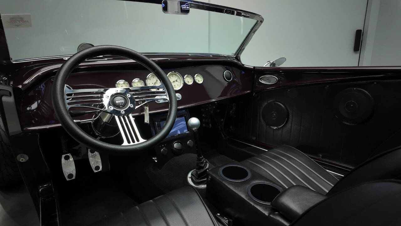 1933 Ford Factory 5 Hot Rod 37