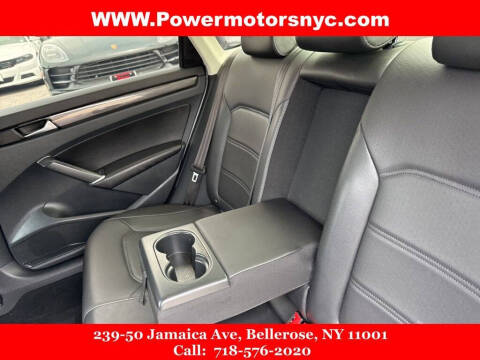 2020 Volkswagen Passat R-Line