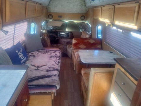 1983 Ford E-350
