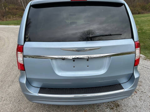 2016 Chrysler Town and Country Touring