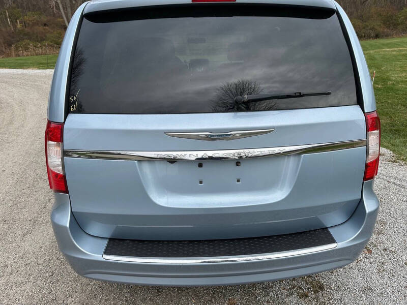 2016 Chrysler Town and Country Touring