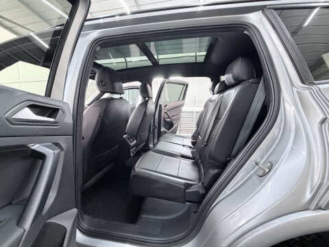 2021 Volkswagen Tiguan SE R-Line Black