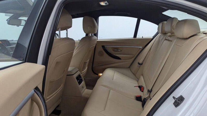 2016 BMW 3 Series 328i