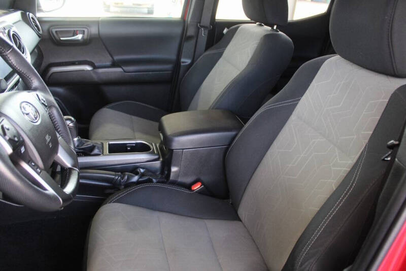 2023 Toyota Tacoma TRD Off-Road