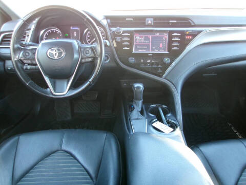 2020 Toyota Camry SE