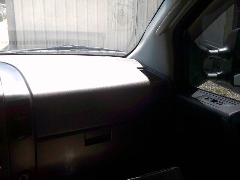 2011 Nissan Titan SL