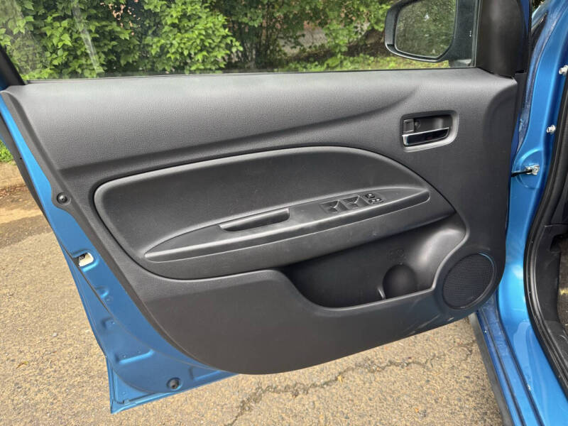 2015 Mitsubishi Mirage ES