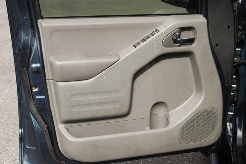 2020 Nissan Frontier SV