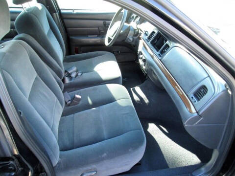 2004 Ford Crown Victoria S