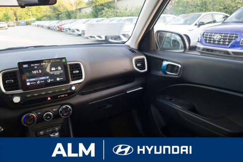 2026 Hyundai Venue SE