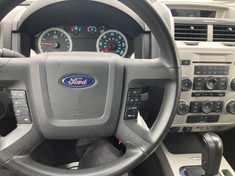 2011 Ford Escape XLT