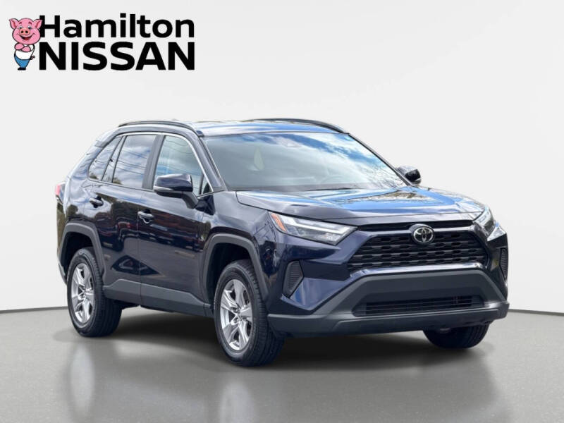 2024 Toyota RAV4 XLE's photo