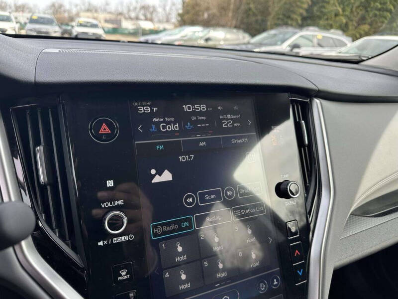2025 Subaru Outback Premium