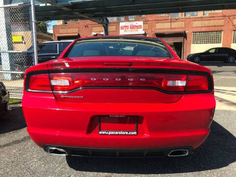 2012 Dodge Charger SE