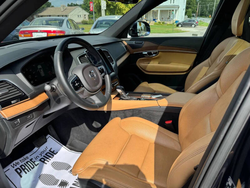 2019 Volvo XC90 T6 Inscription